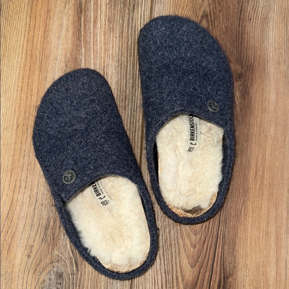 Birkenstock Zermatt Shearling Wool/Felt Clogs/slippers EUC! Deep blue.